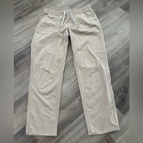 Vuori Ripstop Pants – Women’s Size M – Organic Cotton Stretch – Neutral Beige - Picture 2 of 7